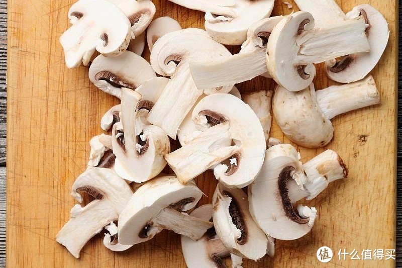白蘑菇怎么保存才不会变黑？