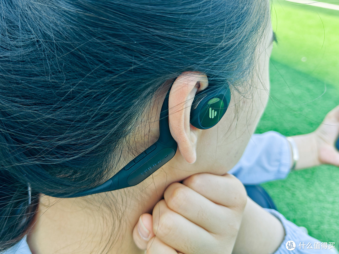 佩戴舒适且音质出色，这才是更适合运动时佩戴的蓝牙耳机！