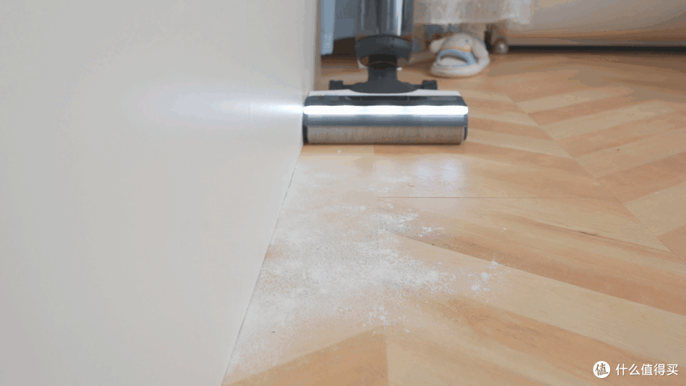 电池升级！质保延长！2分钟热水洗，5分钟高温速干的添可芙万Booster洗地机，使用表现如何？