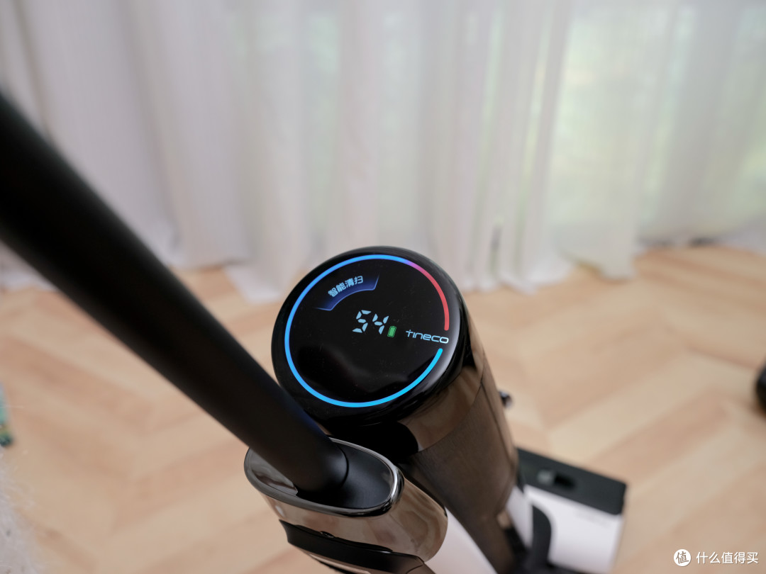 电池升级！质保延长！2分钟热水洗，5分钟高温速干的添可芙万Booster洗地机，使用表现如何？