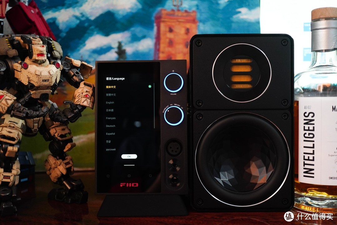 小桌面用户的极致听音组合 飞傲R7播放器、FT3耳机与SP3音箱