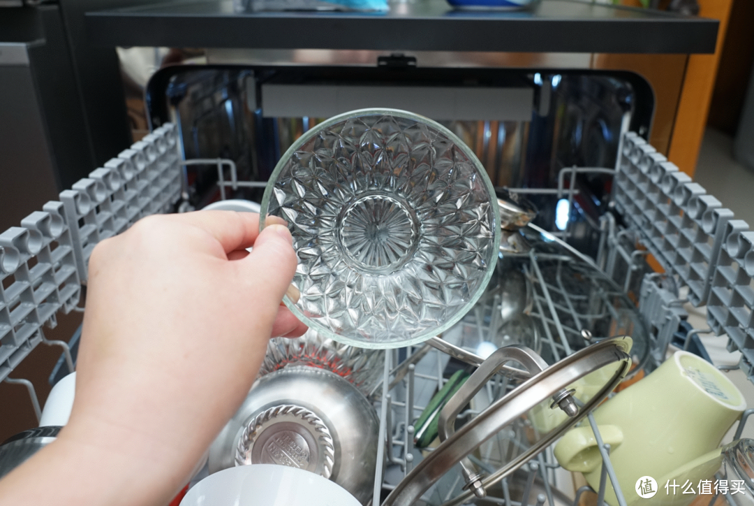 还在用手洗碗？二娃家庭新入16套超大容量的米家智能投放洗碗机P1