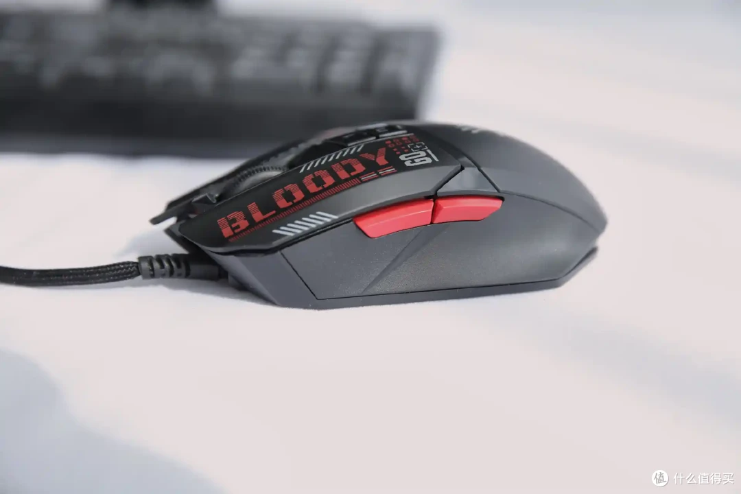 电竞游戏玩家的最佳拍档血手幽灵v8mmaxmini鼠标