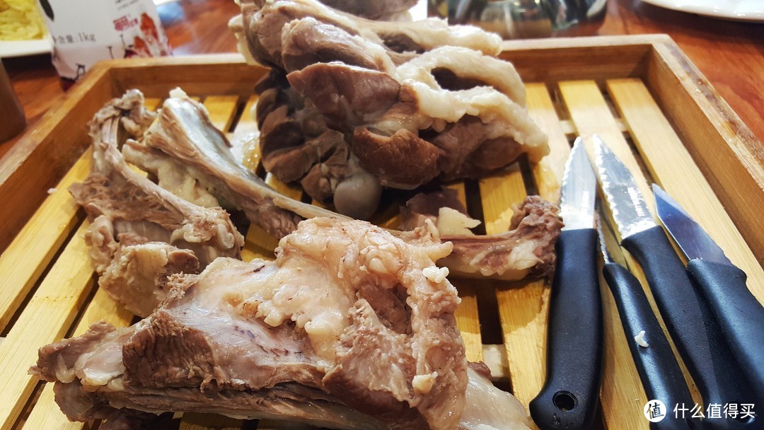 手扒羊肉：蒙古族传统美食的代表 | 饮食文化