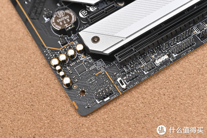 经典再升级——微星 MPG Z790 EDGE TI MAX WIFI 刀锋主板开箱简测