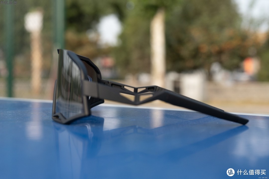 户外人必备！HIMO推出可内挂近视内框的运动骑行眼镜