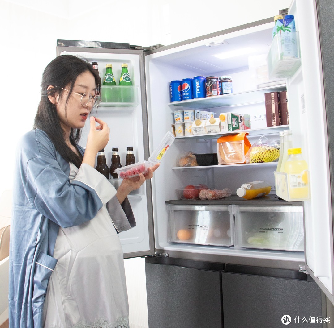 家里有娃，应该怎么选冰箱，康佳超薄零嵌入冰箱怎么样？实测真香！