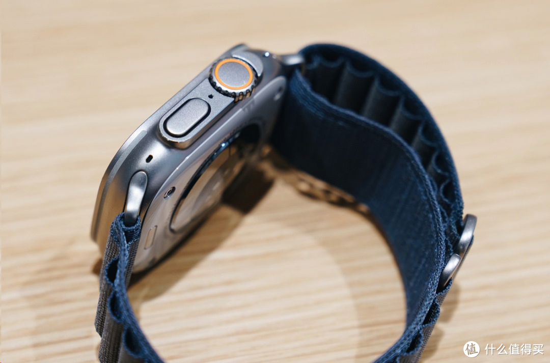 近距离接触Apple Watch Ultra2：2代看起来很酷，但并没有太大变化