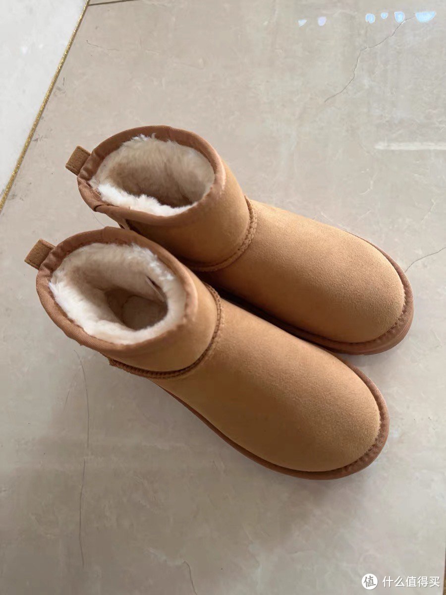 骆驼女鞋冬季新款：时尚与保暖的完美结合