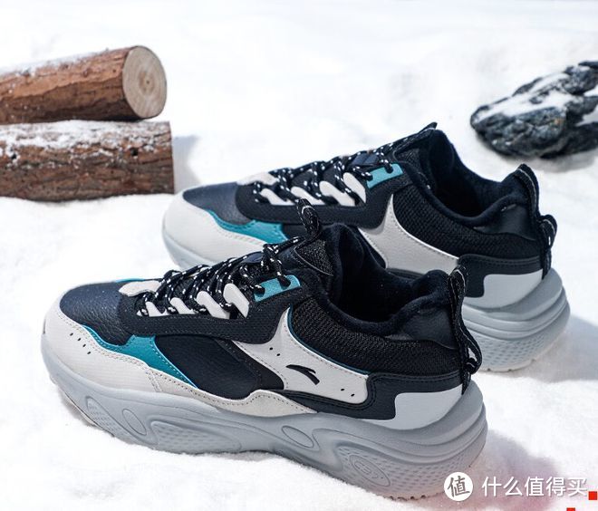 冬季来临，这款保暖防滑又时尚的运动鞋，给你带来个性和品位！