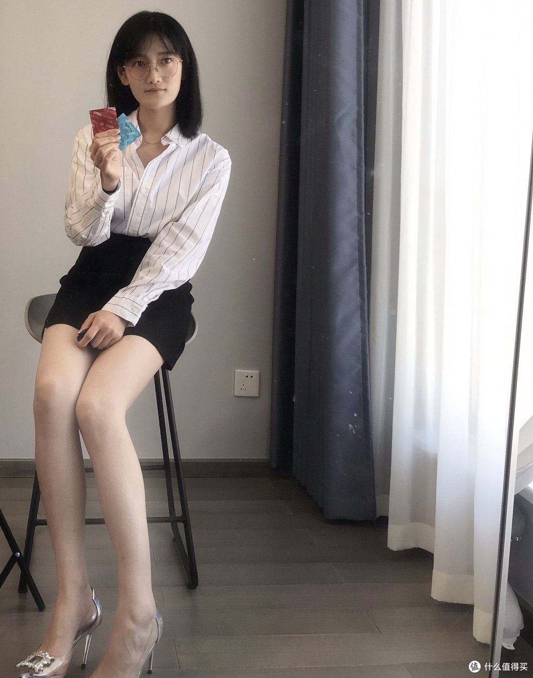 喏～安全套该戴还是得戴～～