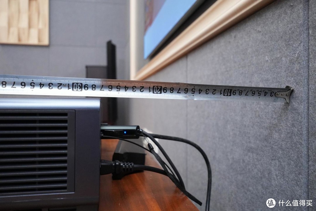 海信可折叠激光电视100L5K评测：超大屏幕，超轻松入户