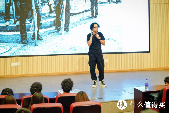 记录“城市记忆与变迁”，Lexar雷克沙在上海交大分享光影的力量