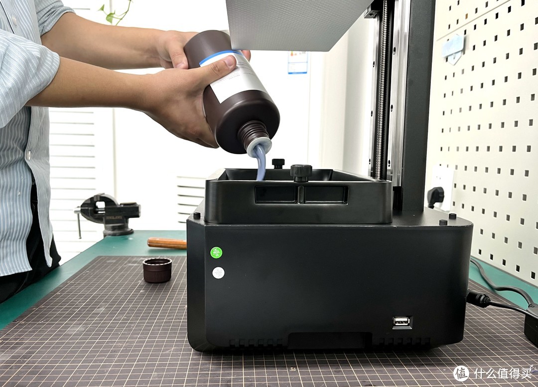 3D打印机入门，入手纵维立方Photon Mono M5s光固化机器体验。