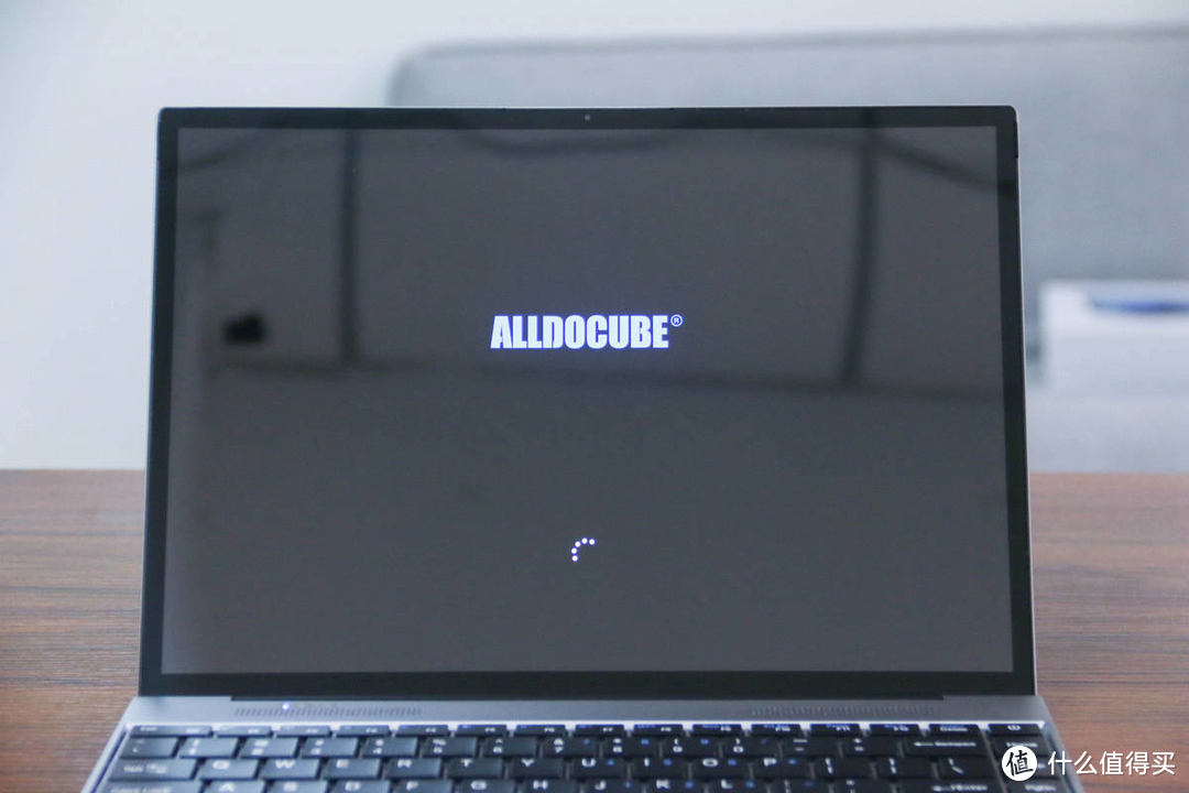 买屏幕送电脑，现在国产厂商这么狠了吗？酷比魔方GTBook 13Plus轻薄本体验