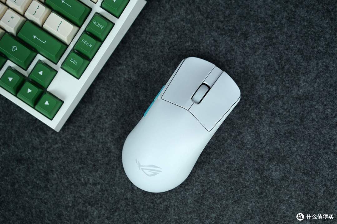 应该没有比rog龙鳞ace更适合我的无线游戏鼠标了!