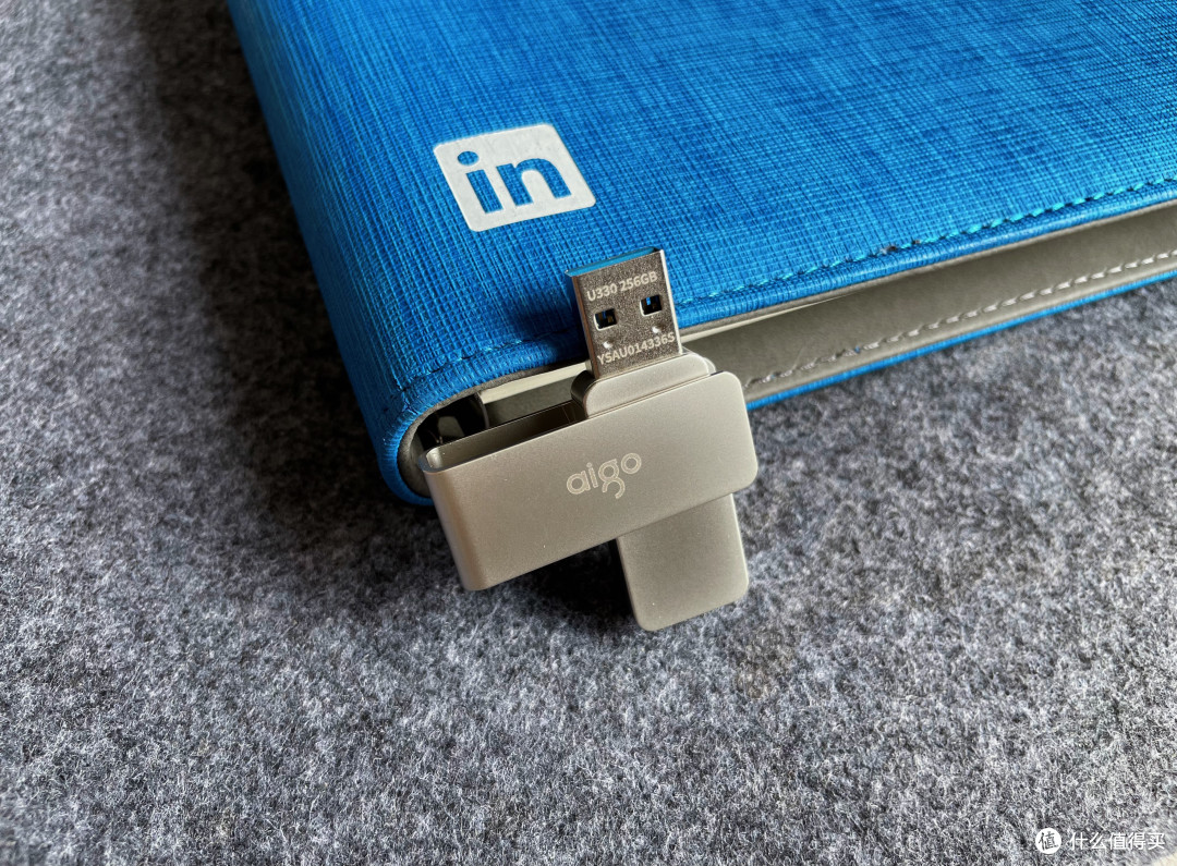 便宜大碗国民u盘——爱国者aigo&nbsp;u330&nbsp;360°一体旋转金属