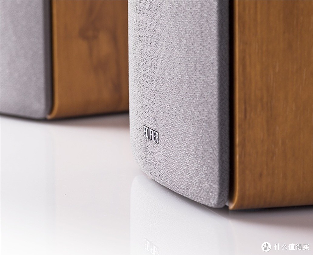 漫步者（EDIFIER）R1200TII 2.0木质书架音响：高品质音质与人性化设计的结合