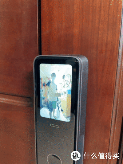 “看得见”的家庭安全靠小米智能门锁M20大屏猫眼版守护