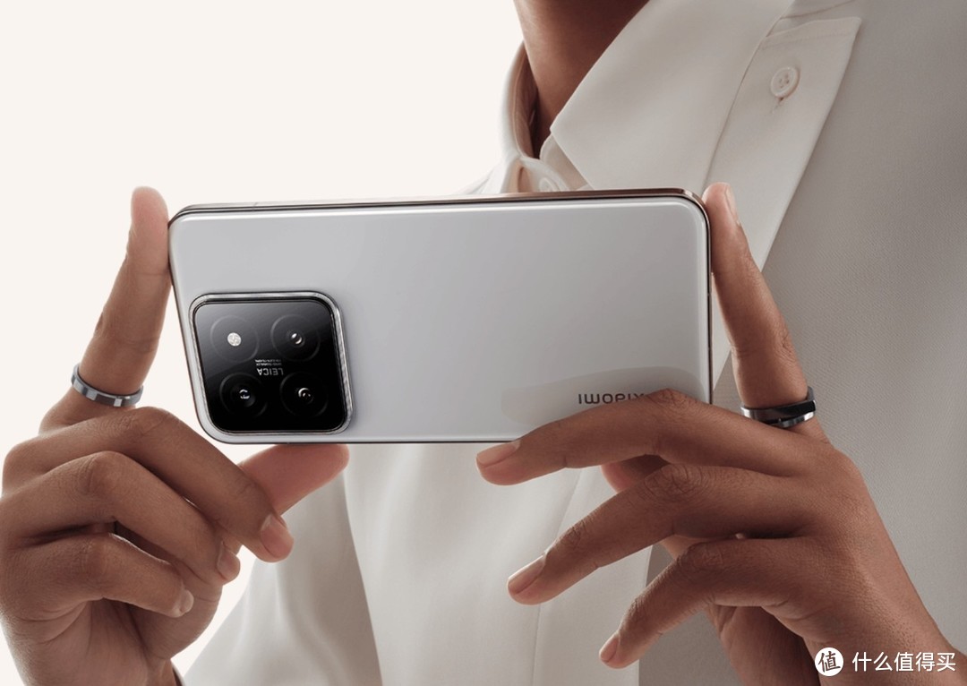 iQOO12正式发布，全球第3款骁龙8 GEN 3手机，3999元起步？