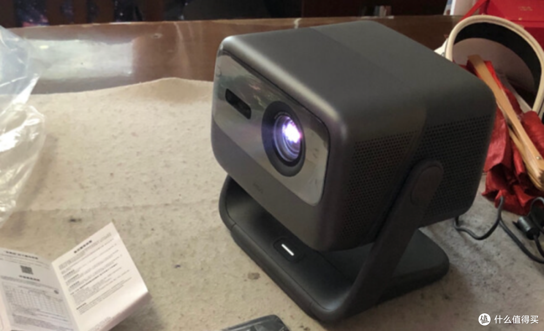 怎么选激光投影？如何区分激光投影，单色激光、三色激光哪更好？