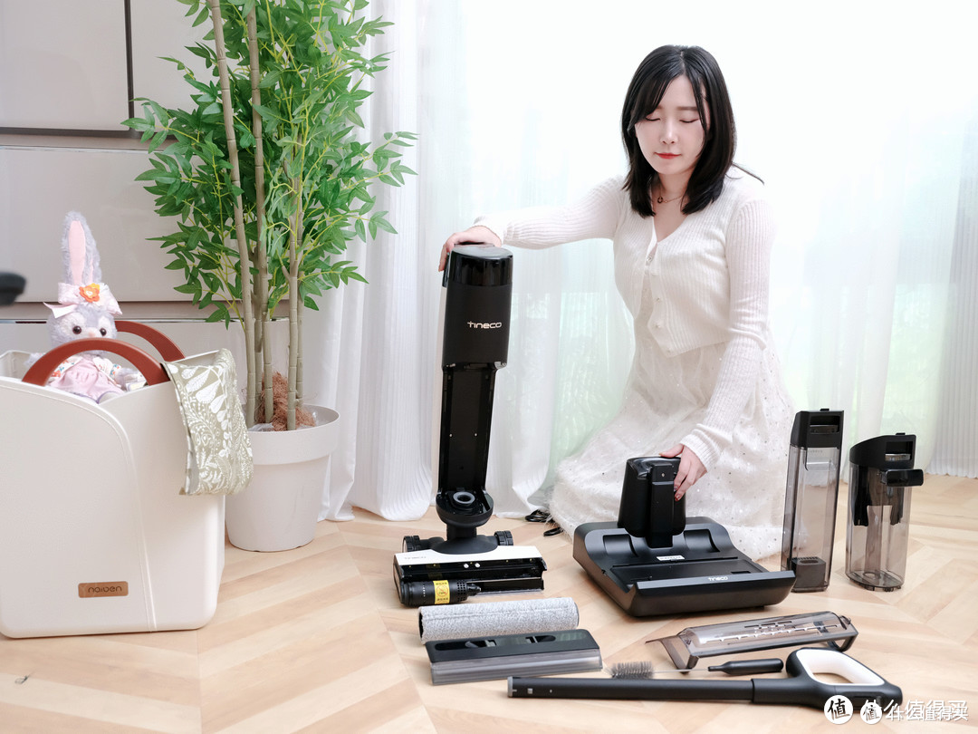 电池升级！质保延长！2分钟热水洗，5分钟高温速干的添可芙万Booster洗地机，使用表现如何？