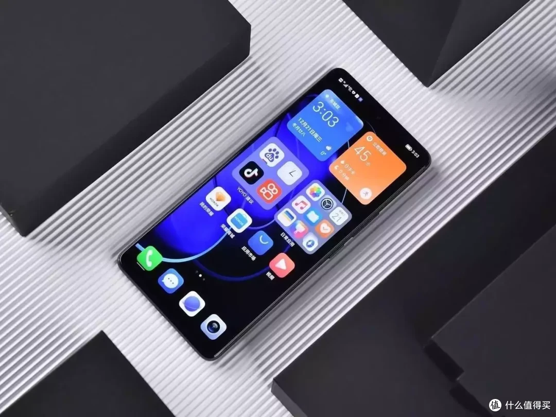 荣耀骁龙8 爆款6折开卖,3299元跌至2179元,12g 512g imx800