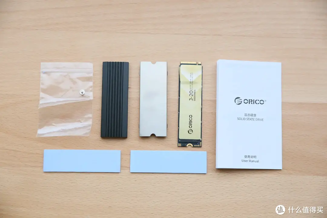 性价比超高的ORICO高速移动存储解决方案，全透明设计+风冷散热，稳就一个字！