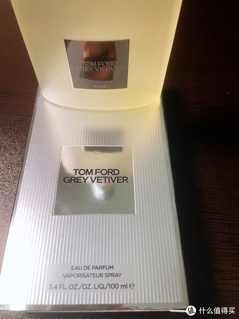 汤姆·福特灰色香根草：一款优雅阳刚的男士香水