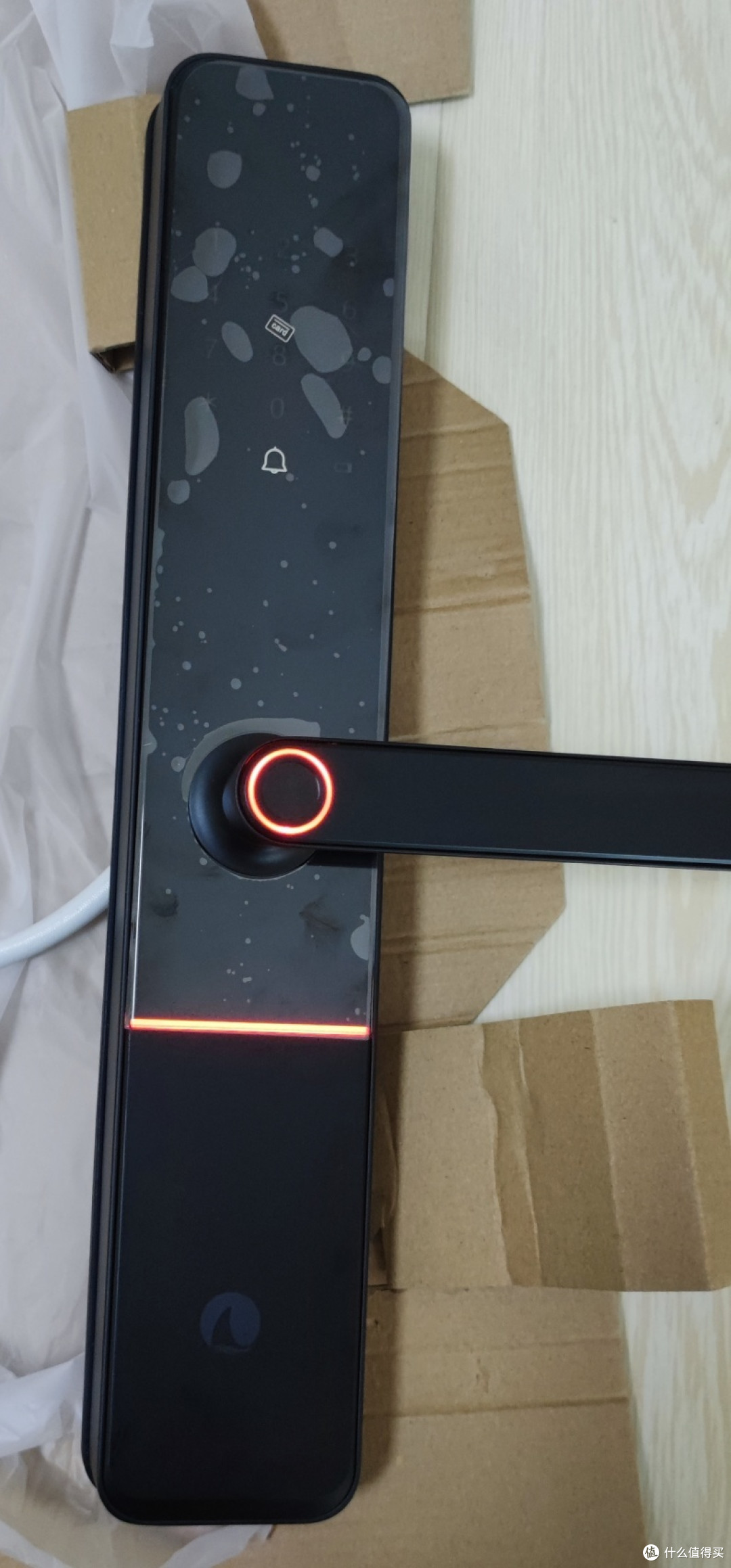 管理员可以添加指纹,密码,卡片.