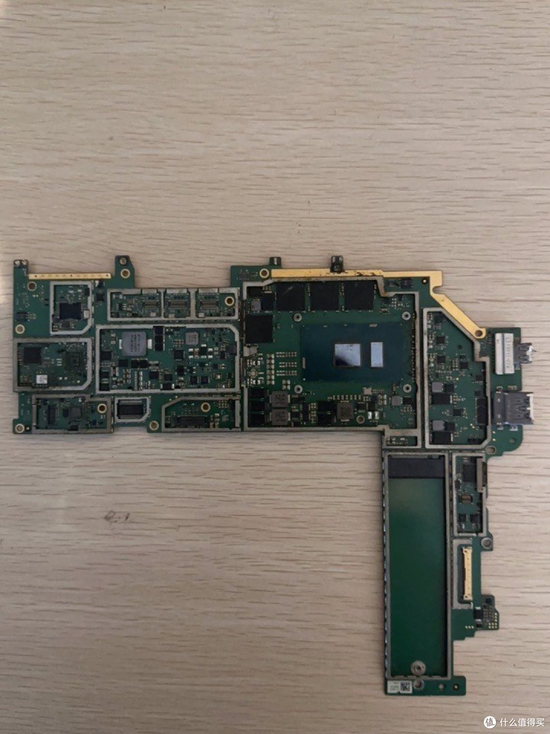 Surface可以自己升内存和硬盘吗？_笔记本电脑_什么值得买