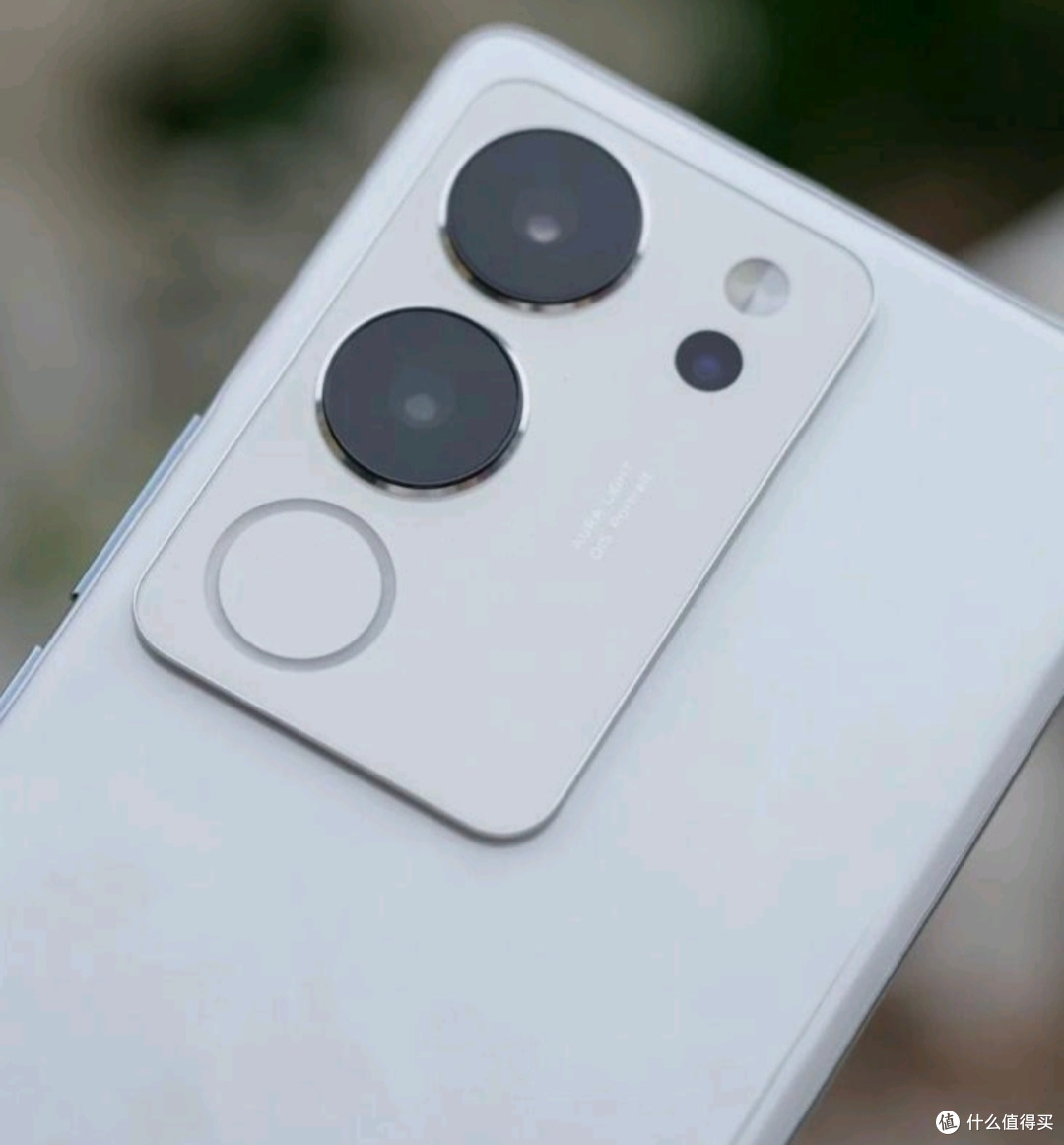 前置5000万广角柔光 专业长焦人像镜头 天玑8200旗舰芯片 拍照手机 山