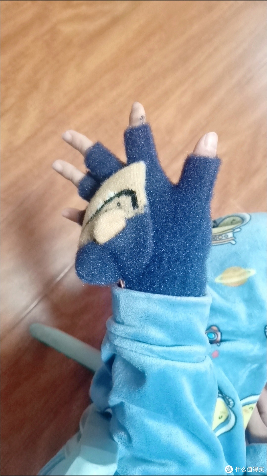 秋冬季的暖心守护——新款儿童手套