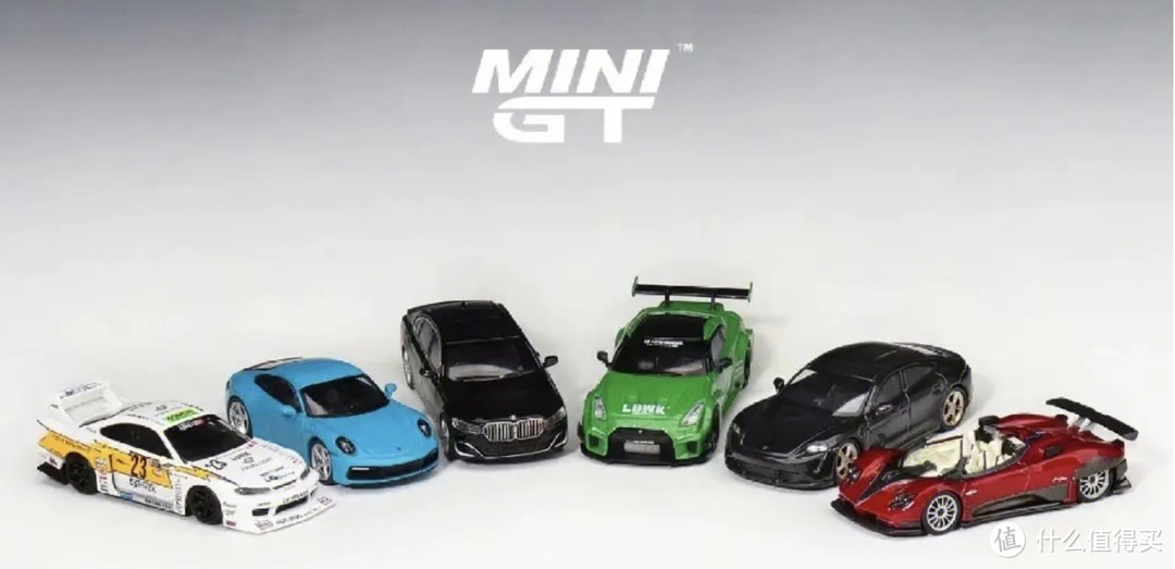 爸爸，我要gtr--Mini GT 1:64 GTR