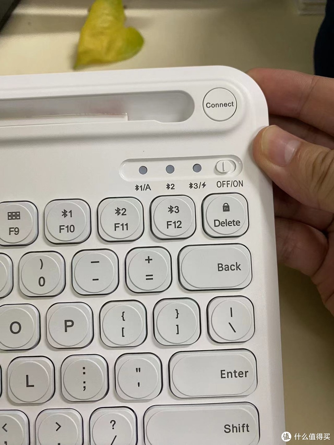 倍思超薄三模无线键盘：一款可以轻松携带的高效办公工具