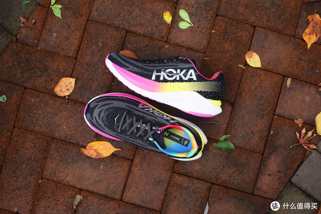 上马战靴，HOKA ONE ONE MACH X跑鞋的开箱