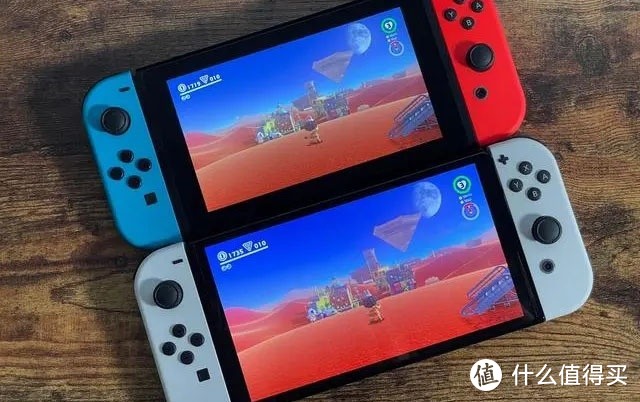 任天堂 Switch OLED游戏机评测：更大、更好的显示屏和出色的支架