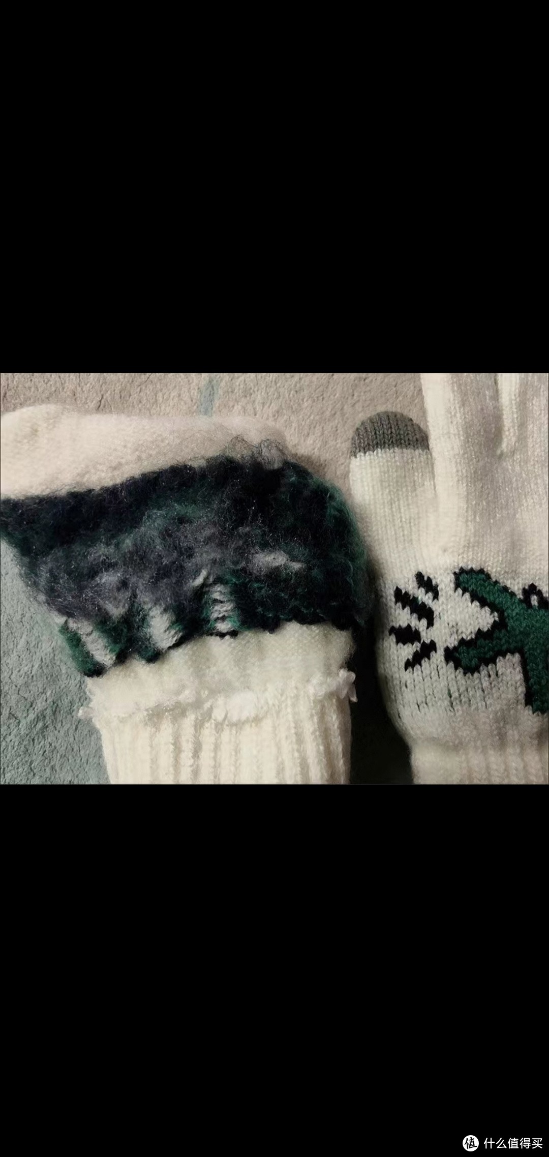 小恐龙图案毛线编织手套：保暖触屏设计与可爱造型