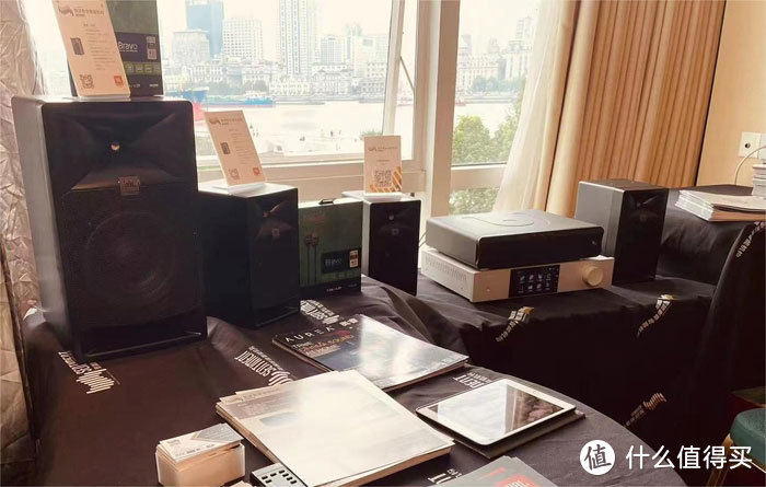 圣谛缔造HiFi界的巅峰碰撞！JBL大师M2携手Ultrafide极真，亲临2023广州展