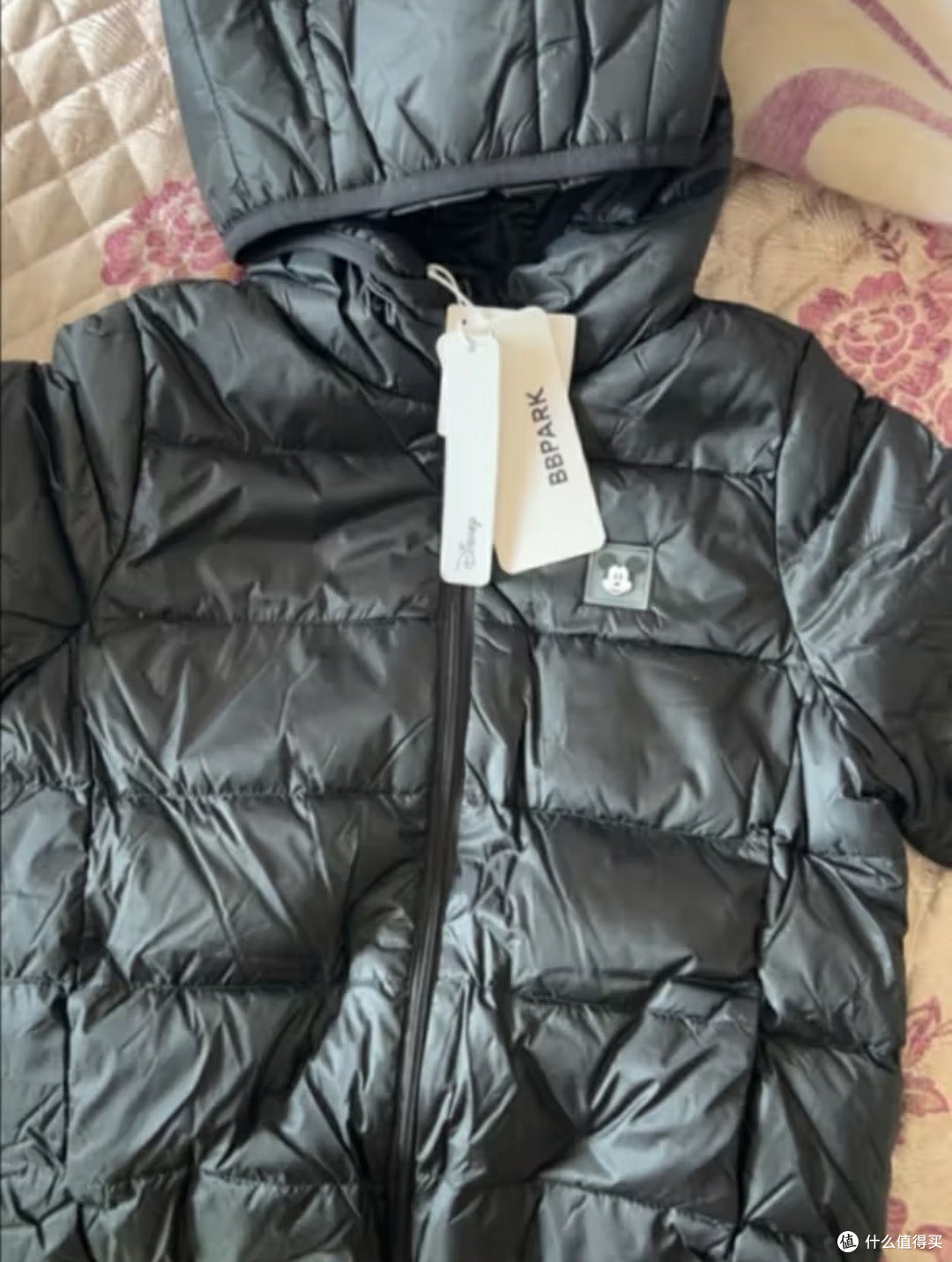 fila斐乐童装中长款羽绒服