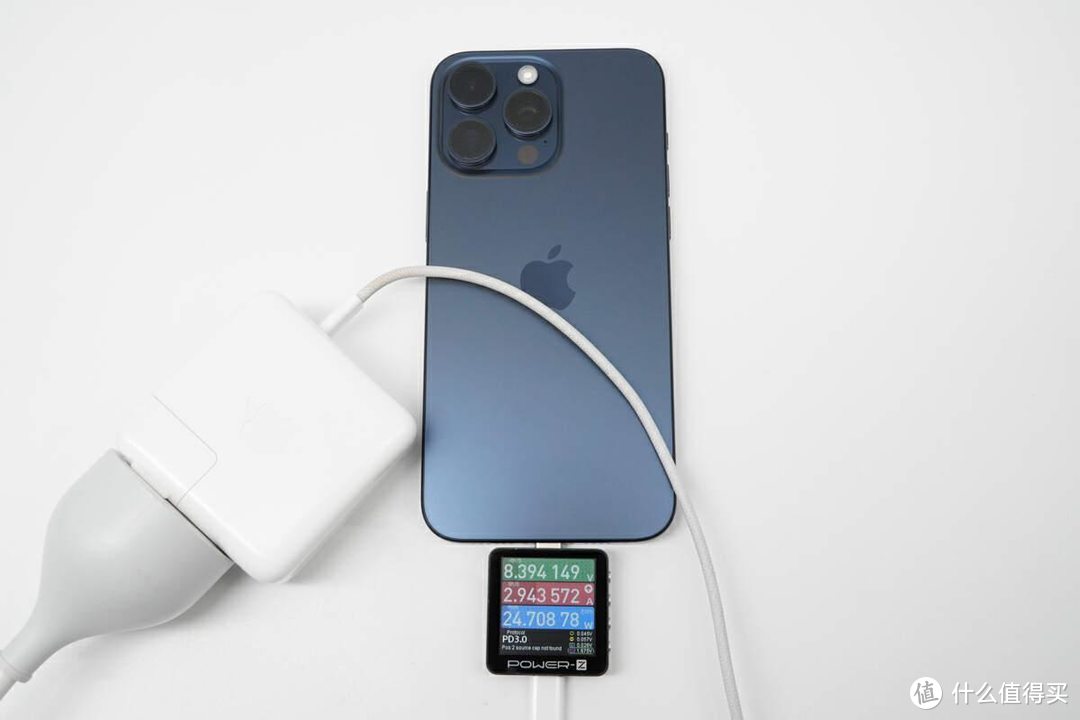 如何用笔记本电脑充电器给 iPhone15 Pro Max充电