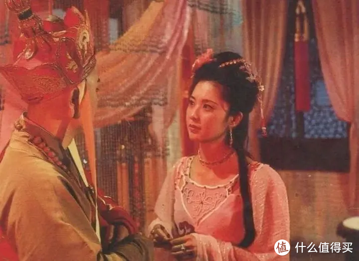 重读《西游记》：唐僧对女儿国国王，动情了吗？
