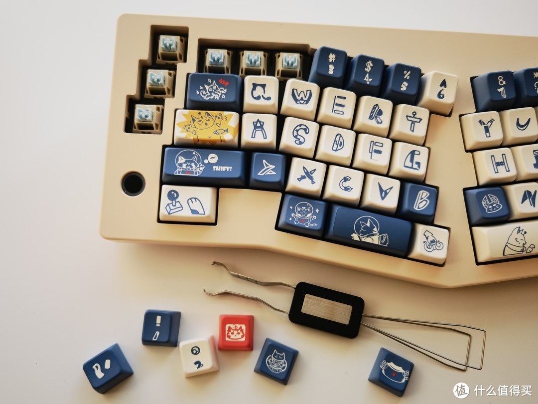 CIDOO赤度 ABM066 三模Alice机械键盘，打破常规，体验全新手感：在打字、编程、游戏方面满足你所有需求