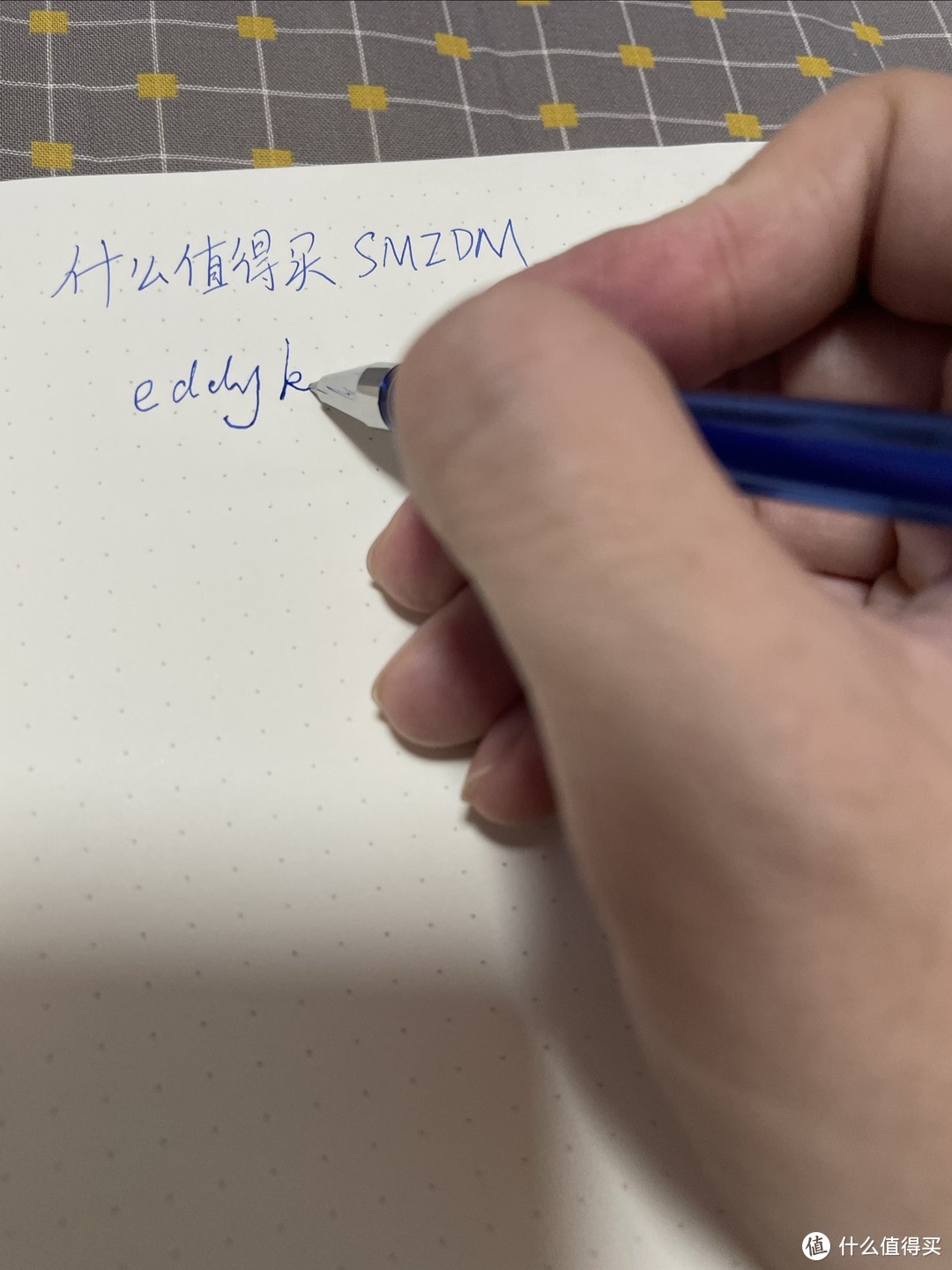斑马牌 0.5mm 签字笔：书写极致，人手必备!