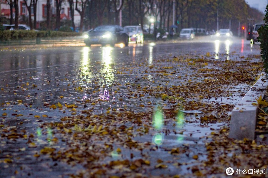 11月22日是小雪节气，老话“小雪雨淋头，瓮里米生虫”，具体是啥意思？小雪节气下雨好还是不好？