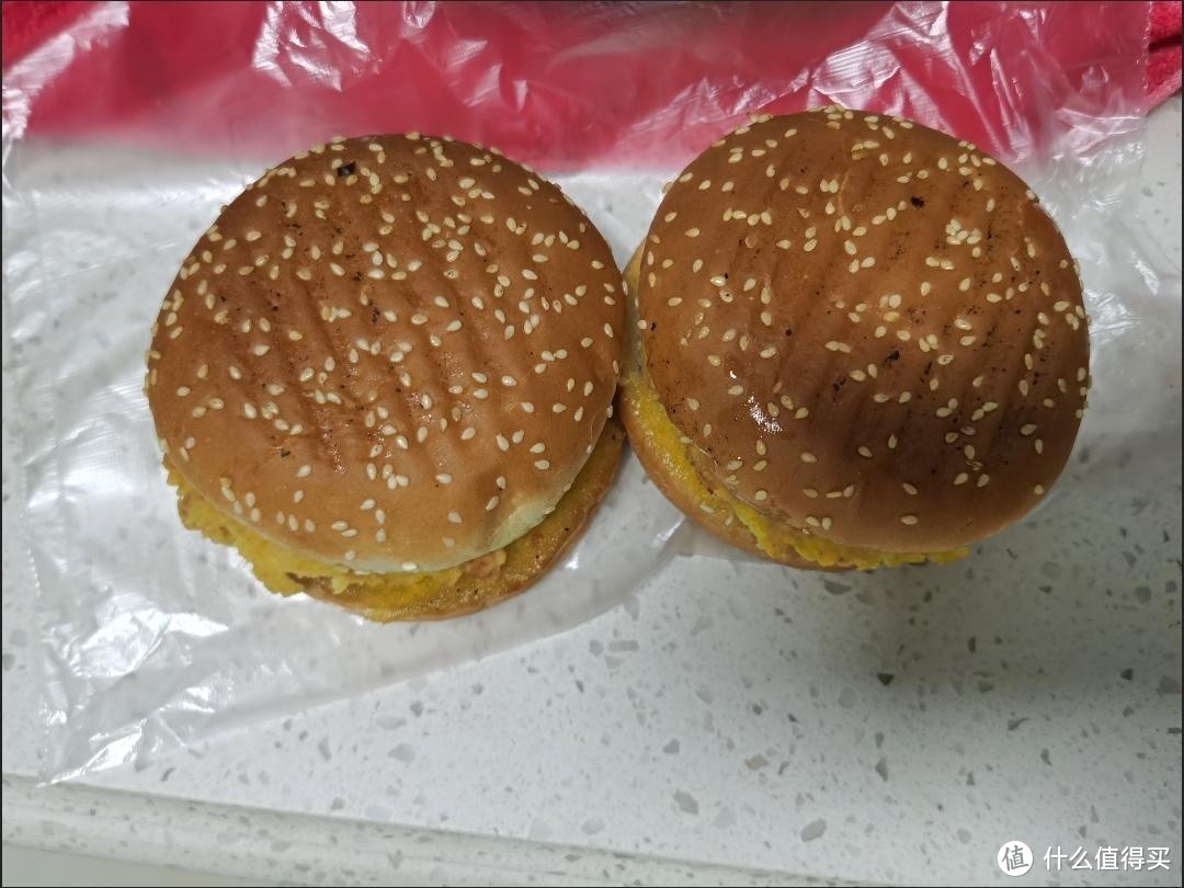 自制美味汉堡：从食材到餐桌的美味

