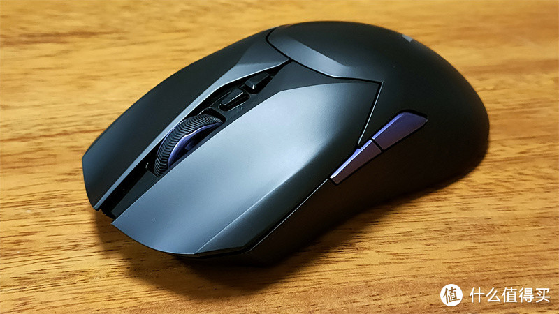 游戏外设篇二4k回报率标配qi无线充雷柏vt3s无线游戏鼠标体验