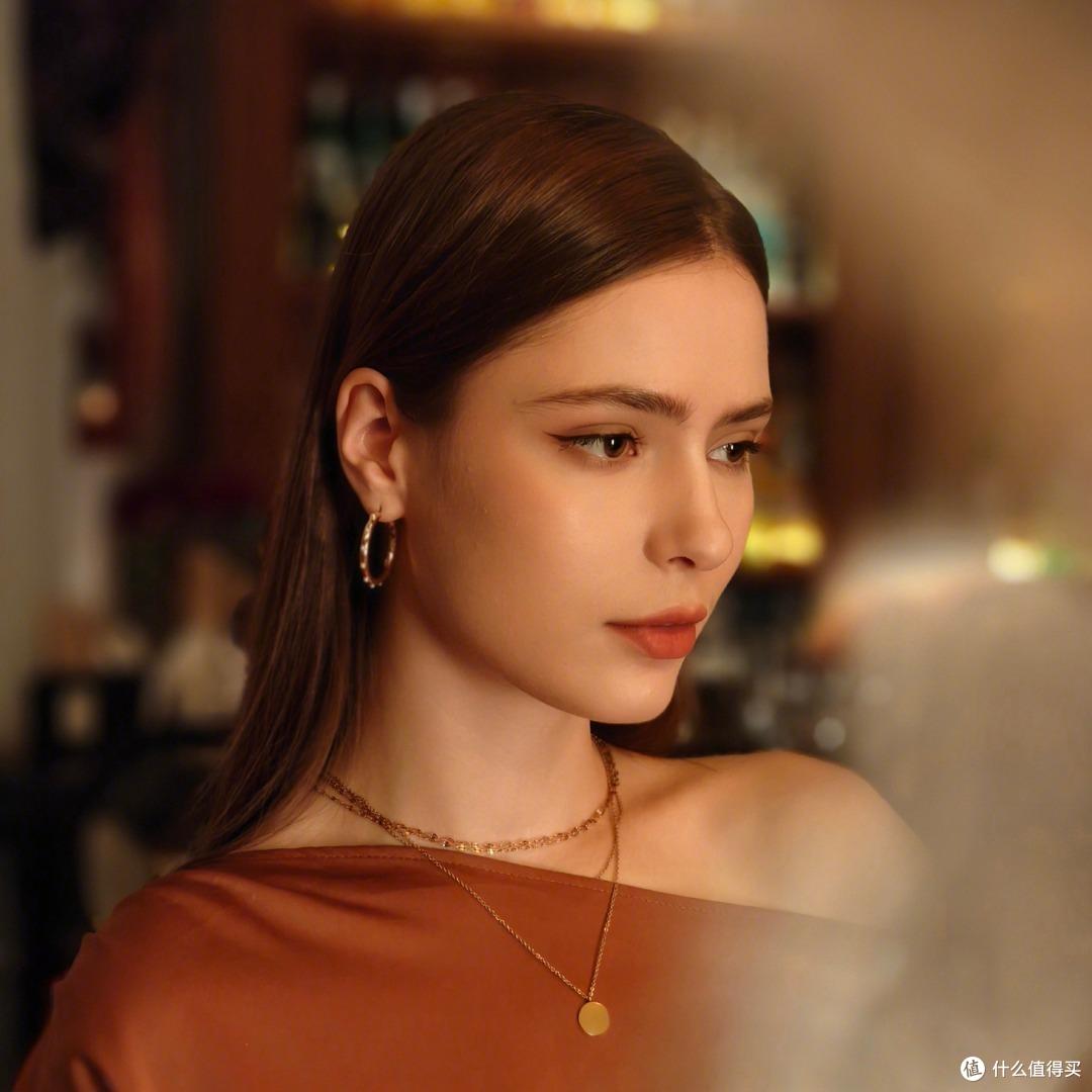 折叠手机哪个牌子好？折叠手机排行榜前十名中：这一款口碑公认！