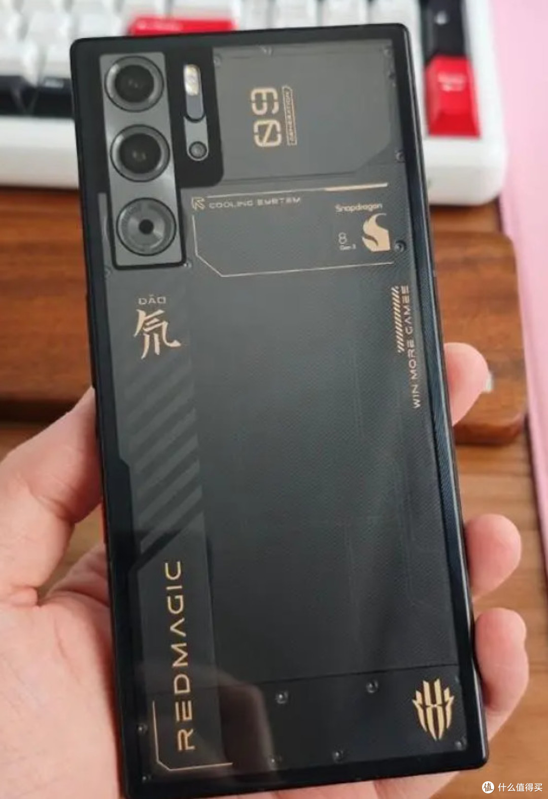 努比亚太猛了骁龙8gen3165w快充6500mah电池红魔9pro原神直接满帧