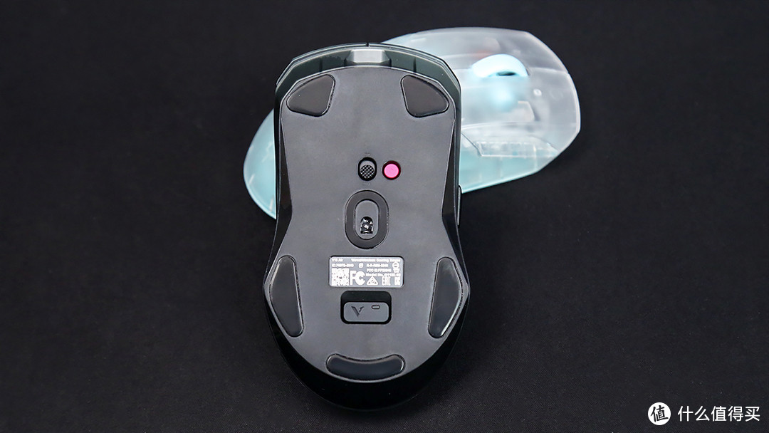 尺寸更小，性能更强：雷柏VT9Air游戏鼠标评测